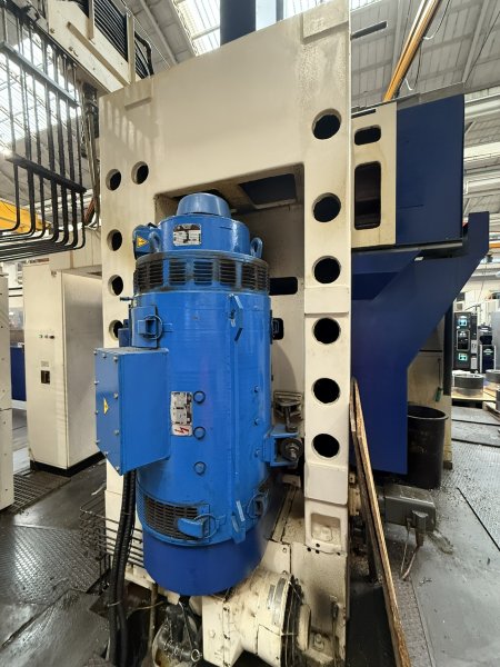 TOS SKIQ 8 CNC  1995