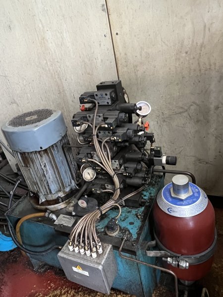 MORANDO KL 12 CNC  2001