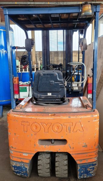 TOYOTA 5FBE 18  2008