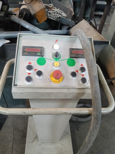 IMCAR CPHV 100  2004