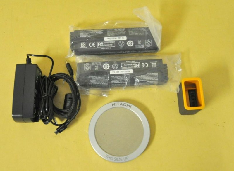 HITACHI XMET-8000  2024