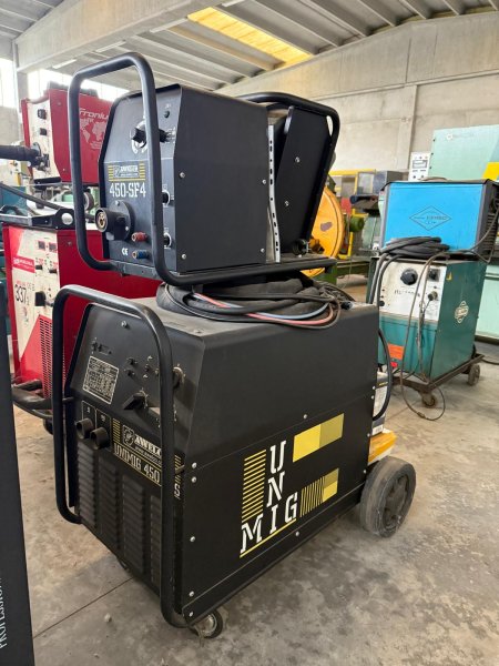 AWELCO UNIMIG 450 SF4 - 